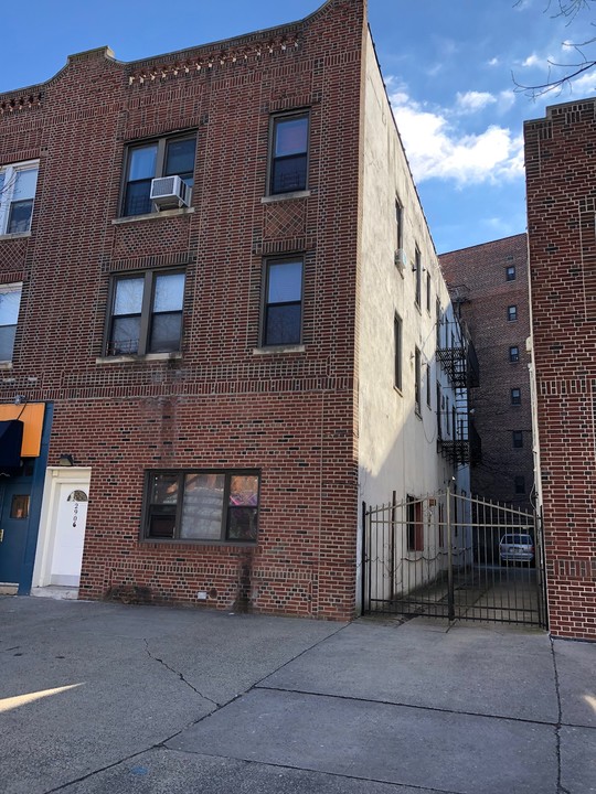 2906 Fort Hamilton Pky in Brooklyn, NY - Building Photo