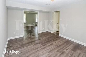 10800 Balbriggan Ct in Charlotte, NC - Building Photo - Building Photo