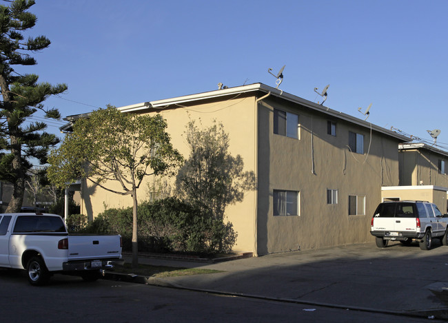 148 E Bay St in Costa Mesa, CA - Building Photo - Building Photo