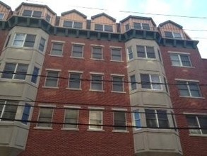 106-110 Clinton St in Hoboken, NJ - Building Photo - Building Photo