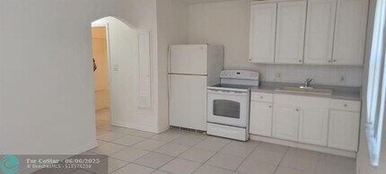 1855 Sherman St in Hollywood, FL - Building Photo - Building Photo