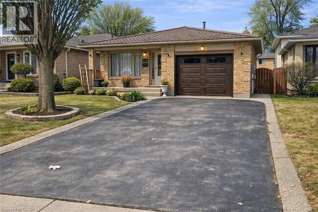 property at 624 Eaglewood Dr