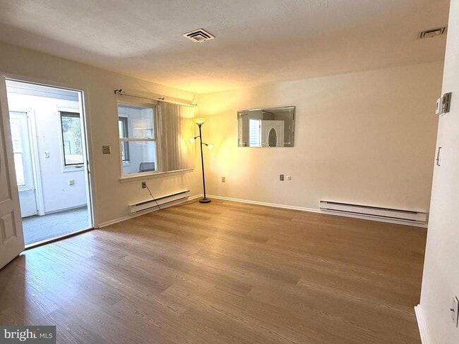 62 Kingston Way in Vincentown, NJ - Building Photo - Building Photo
