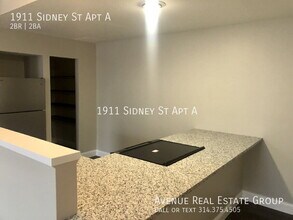 1911 Sidney St in St. Louis, MO - Building Photo - Building Photo