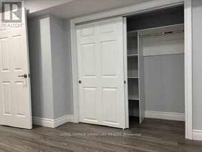 26 Kenninghall Blvd in Mississauga, ON - Building Photo - Building Photo