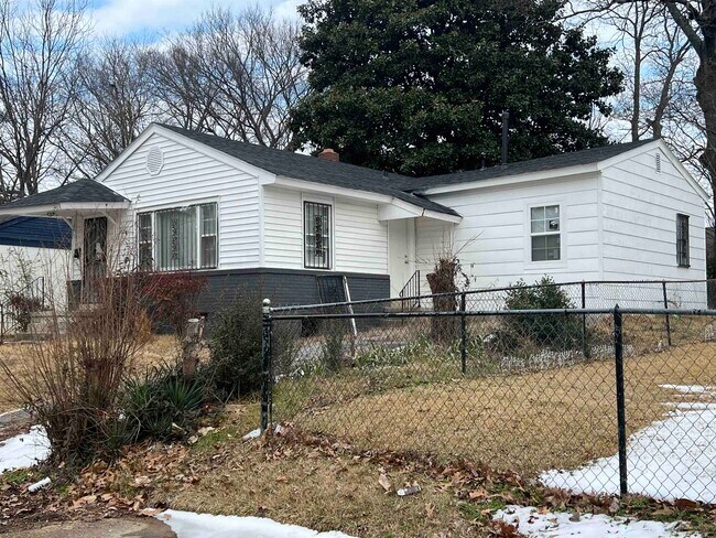 318 Red Oak St in Memphis, TN - Building Photo - Building Photo