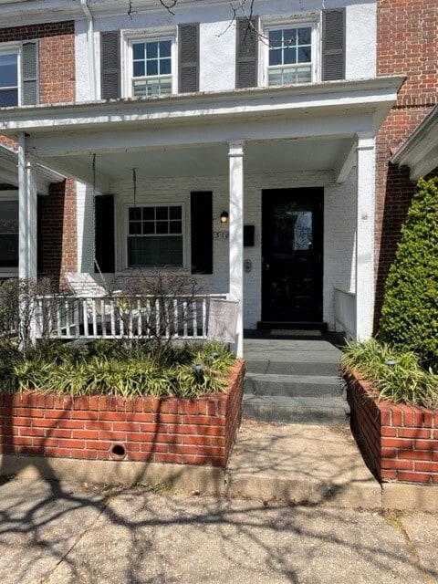 property at 3104 Park Ave