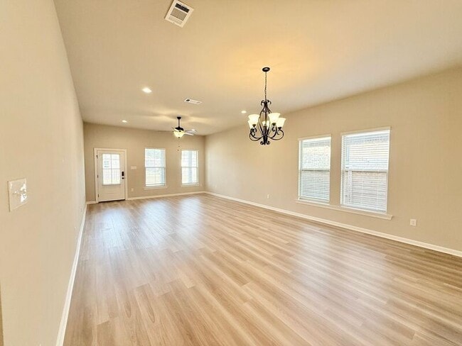 4645 Sago Palm Cir in Pace, FL - Building Photo - Building Photo