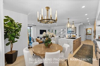 3301 Lincoln St in Carlsbad, CA - Building Photo - Building Photo