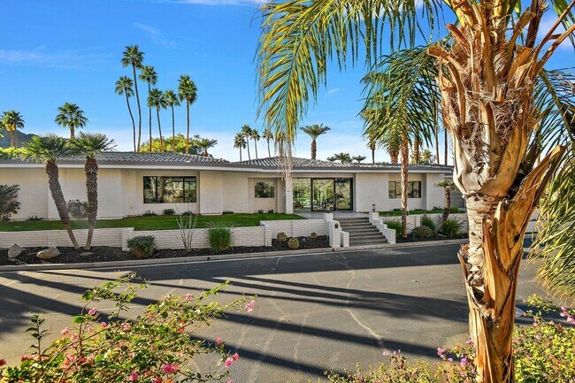 46243 Club Terrace Dr in Indian Wells, CA - Foto de edificio - Building Photo