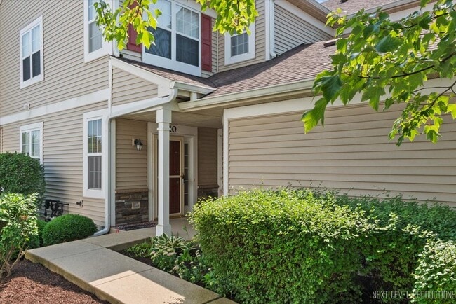910 Genesee Dr in Naperville, IL - Building Photo - Building Photo