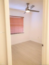 660 W Park Dr in Miami, FL - Building Photo - Building Photo