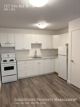 727 5th Ave N in Saskatoon, SK - Building Photo - Building Photo