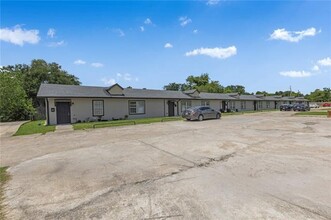 2226 9th St in Lake Charles, LA - Building Photo - Building Photo