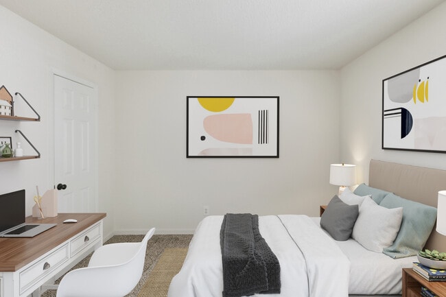 Overlook Apartments in Greenville, SC - Building Photo - Building Photo