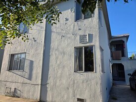 6611 Central Ave in El Cerrito, CA - Building Photo