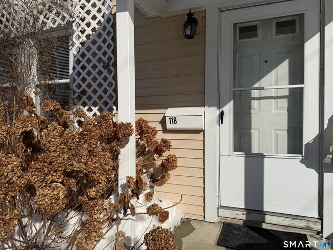 property at 118 Riverview Ave