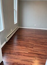 435 Westminster Ave, Unit B in Greensburg, PA - Building Photo - Building Photo