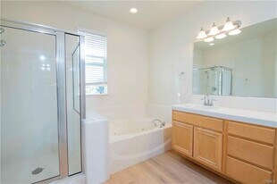 19803 Beringer Pl in Los Angeles, CA - Building Photo