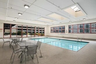 200 N Dearborn St, Unit 4208 in Chicago, IL - Building Photo - Building Photo