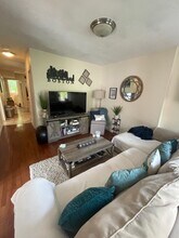 97 Kilsyth Rd, Unit 93-3 in Boston, MA - Building Photo - Building Photo