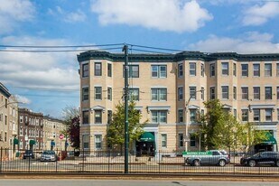 1400 Commonwealth Ave, Unit 4 in Boston, MA - Building Photo