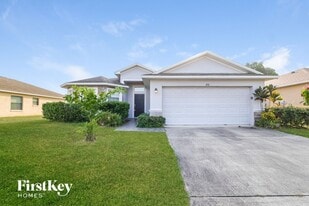 850 Terranova Rd, Unit C-250 in Winter Haven, FL - Building Photo