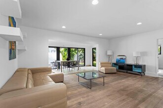 715 NE 25th Ave in Pompano Beach, FL - Building Photo - Building Photo