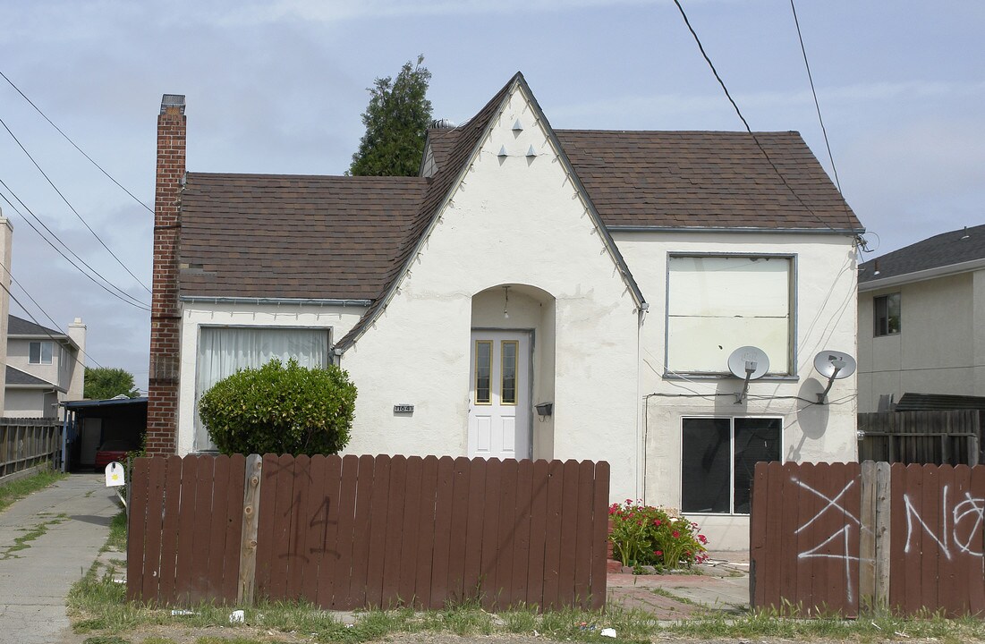 164-166 Poplar Ave in Hayward, CA - Foto de edificio