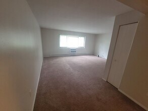 114 Adams St S in Manchester, CT - Building Photo - Building Photo