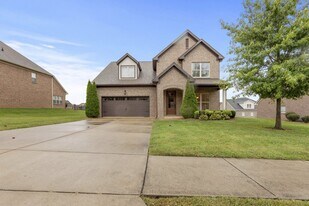 6091 Kidman Ln in Spring Hill, TN - Building Photo
