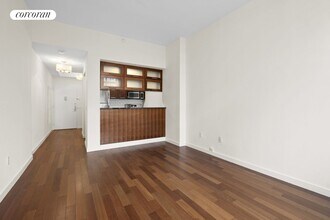 121 E 23rd St in New York, NY - Building Photo - Building Photo