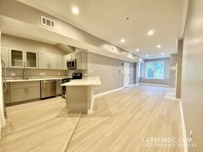 1441 Clifton St NW in Washington, DC - Building Photo - Building Photo