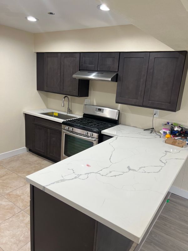 884 N Cota St in Corona, CA - Building Photo - Building Photo