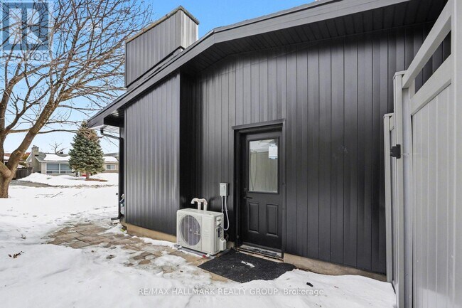 52 Glenridge Rd in Ottawa, ON - Building Photo - Building Photo
