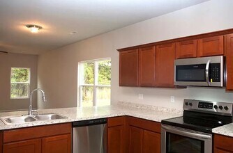 4702 W Hoover Loop in Fayetteville, AR - Foto de edificio - Building Photo