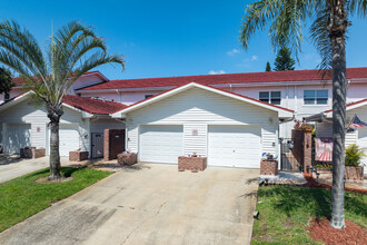 New Haven Condominium in Largo, FL - Building Photo - Building Photo