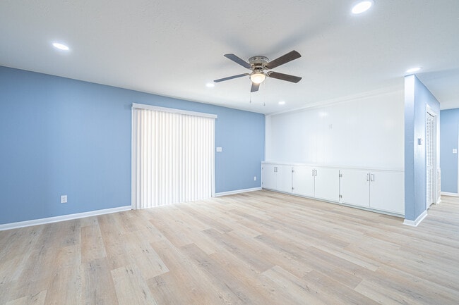 property at 707 Norwood Ln