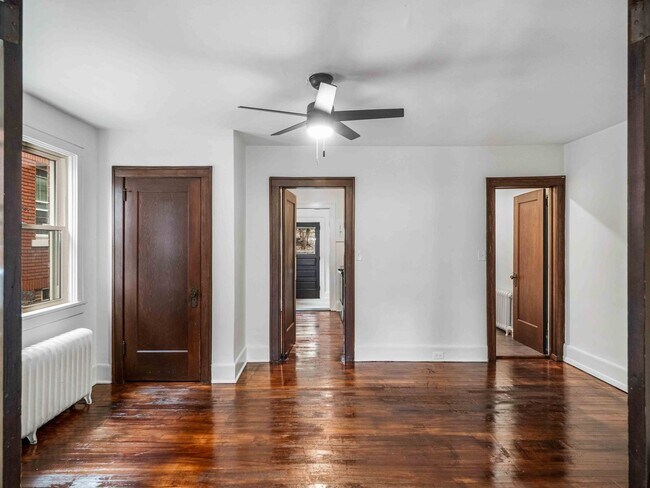 99 Bradford Ave in Crafton, PA - Building Photo - Building Photo