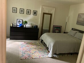 221 W Sibley St in Howell, MI - Building Photo - Building Photo