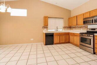 607 Park Landing Ct in North Las Vegas, NV - Building Photo - Building Photo