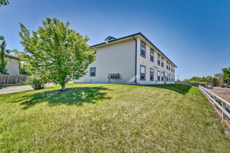 6 Crystal Ridge Cove in Strathmore, AB - Building Photo - Building Photo