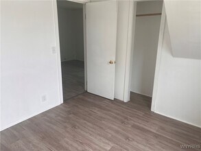 749 S Ogden St in Buffalo, NY - Building Photo - Building Photo