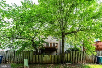 14493 Four Chimney Dr in Centreville, VA - Building Photo - Building Photo
