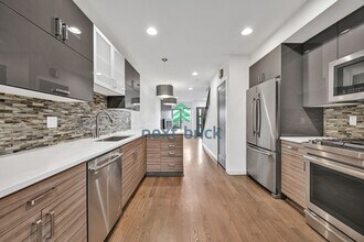 812 NW 49th St in Seattle, WA - Building Photo - Building Photo