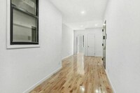 Two Bedroom Apartment UES in New York, NY - Building Photo - Building Photo