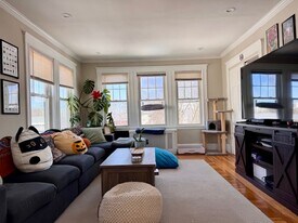 894 Fellsway, Unit 2 in Medford, MA - Building Photo