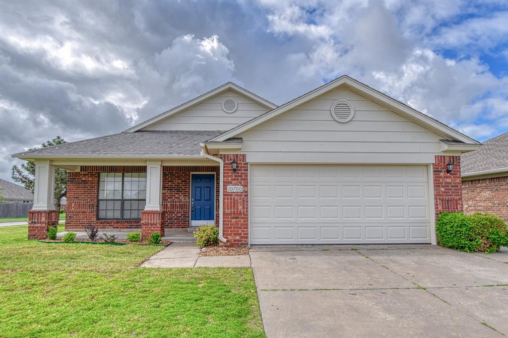 10700 NW 36th Pl in Yukon, OK - Building Photo