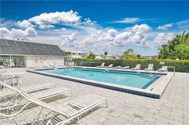 property at 17040 Golfside Cir