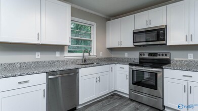 3711 Broadmor Rd NW in Huntsville, AL - Building Photo - Building Photo